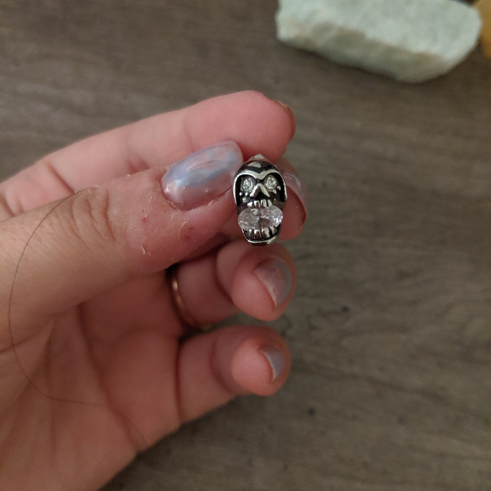 Single Skull with Diamond in Mouth Earring